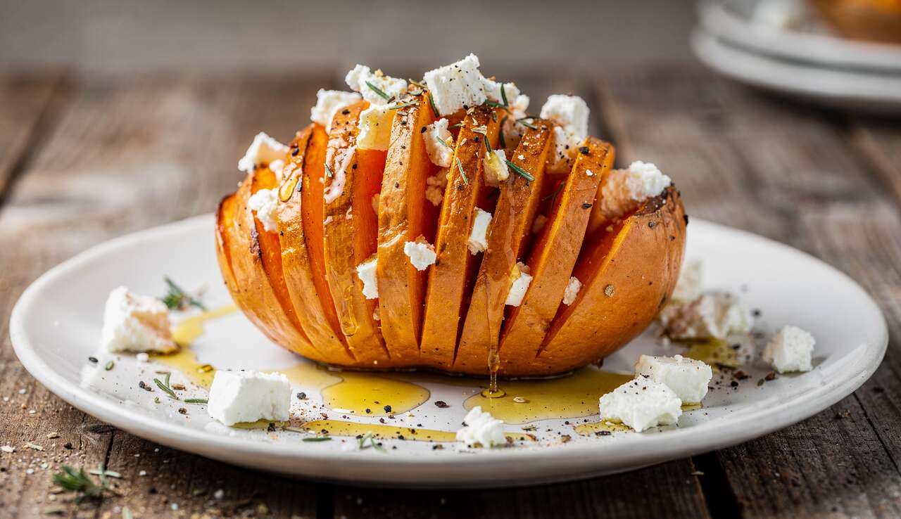 Recette de butternut Hasselback : miel et feta