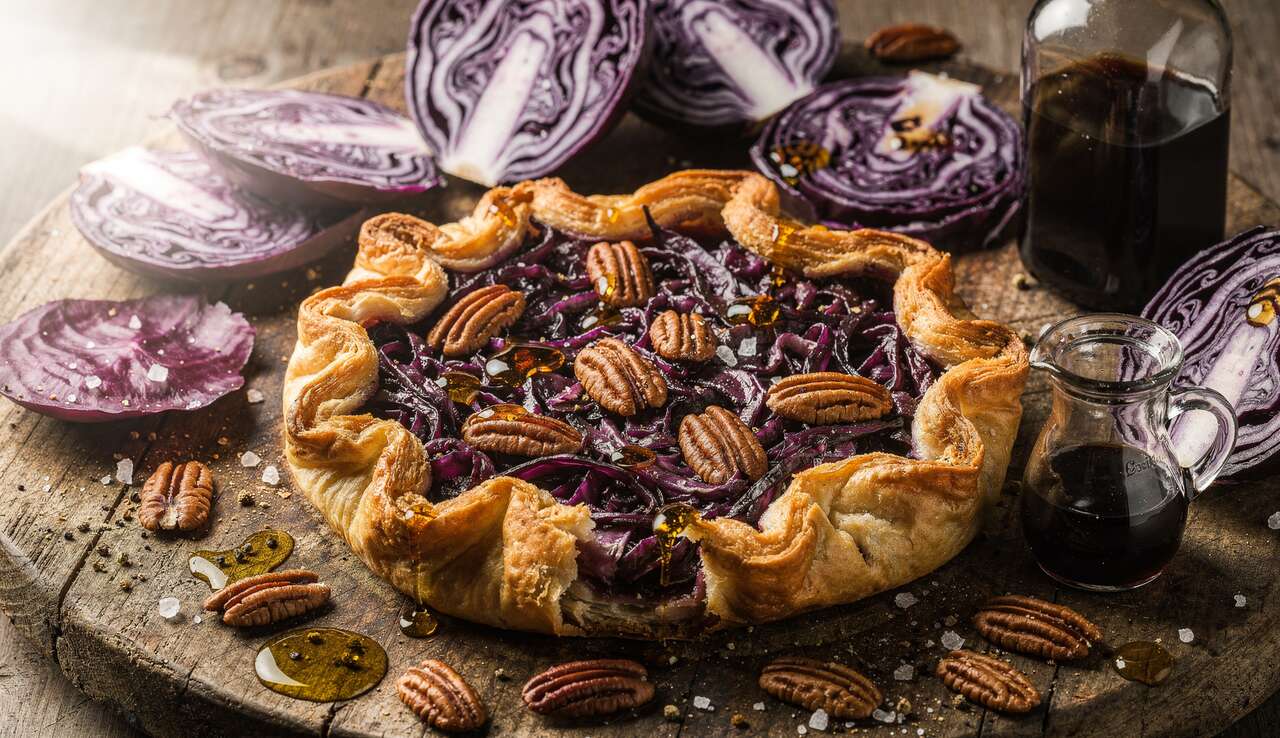 Recette de tarte rustique au chou rouge