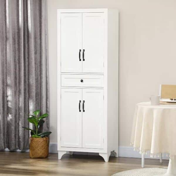 Découvrez notre test détaillé du buffet haut HOMCOM : design élégant, fonctionnalité maximale et capacité de rangement impressionnante pour votre intérieur.