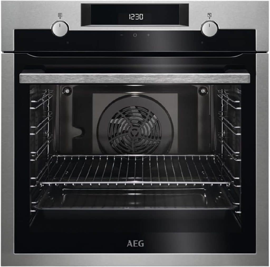 Test du four AEG BEE435111M : multifonction et performant